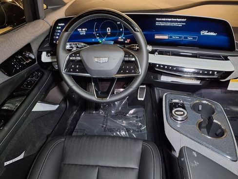 New 2026 Cadillac Optiq Sport 2 RWD image 20