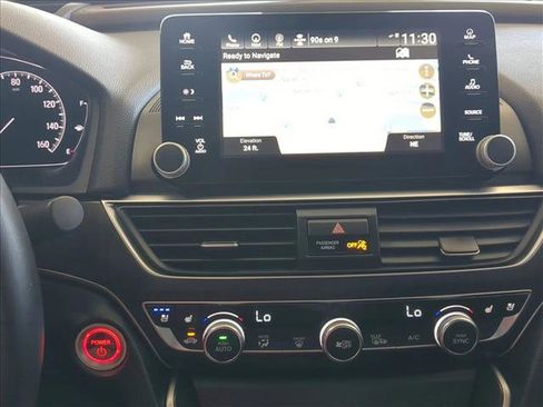 Used 2018 Honda Accord Touring image 13
