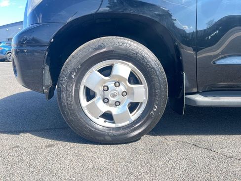 Used 2012 Toyota Tundra Limited w/ TRD Off-Road Pkg image 10