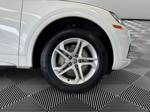 Used 2018 Audi Q5 2.0T Premium w/ Convenience Package AWD/4WD image 10