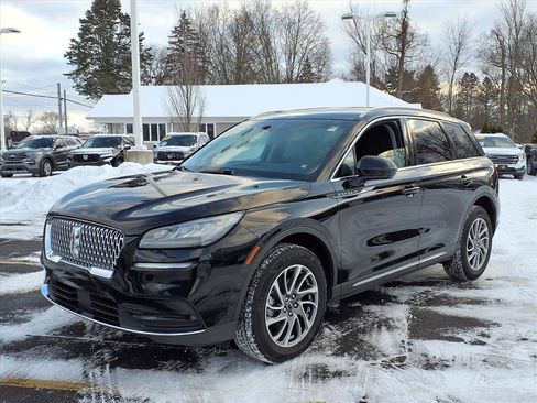 Used 2022 Lincoln Corsair AWD w/ Equipment Group 101A image 3