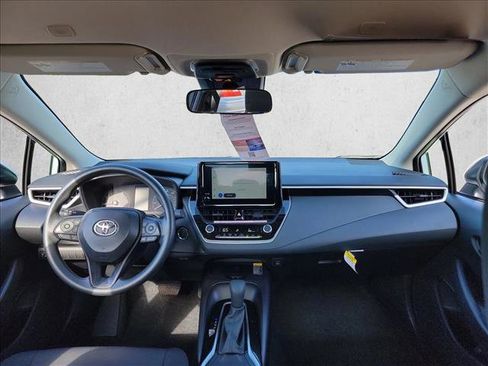 Used 2025 Toyota Corolla LE image 17