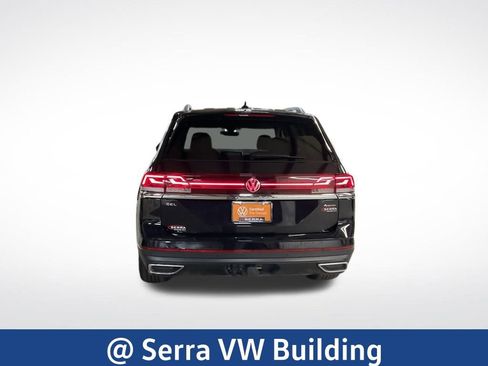Used 2025 Volkswagen Atlas SEL image 4
