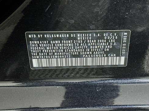 Used 2025 Volkswagen Jetta SE w/ Sunroof Package FWD image 12