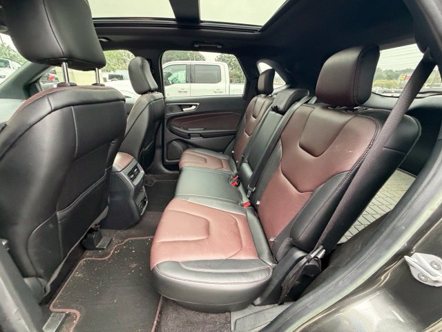 Used 2020 Ford Edge Titanium w/ Equipment Group 301A FWD image 16