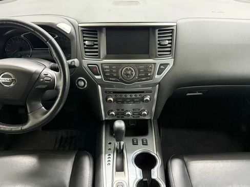 Used 2018 Nissan Pathfinder SL w/ Midnight Edition Package image 31