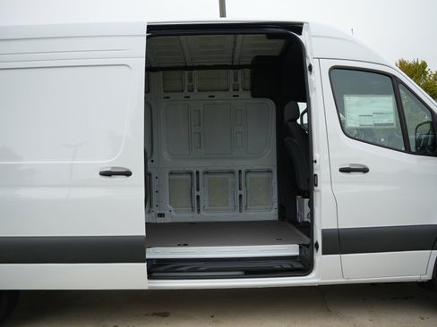 New 2025 Mercedes-Benz Sprinter 2500 image 20