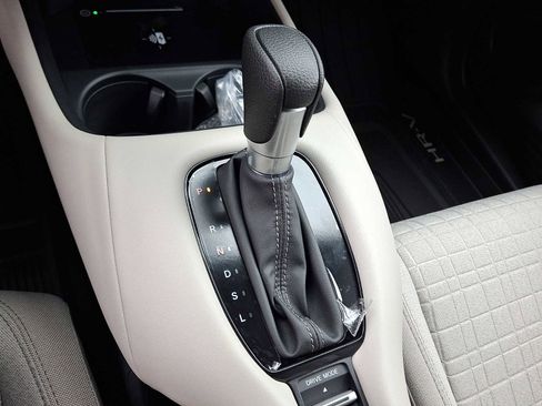 New 2026 Honda HR-V LX image 7