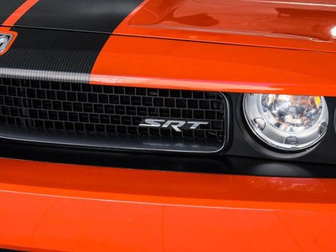 Used 2009 Dodge Challenger SRT8 w/ SRT Option Group II RWD image 41