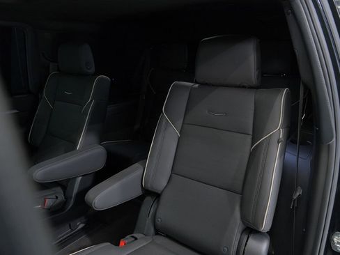 Used 2026 Cadillac Escalade ESV Sport image 30