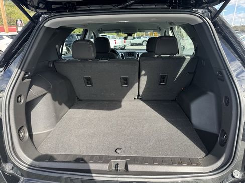 Used 2023 Chevrolet Equinox LS image 24