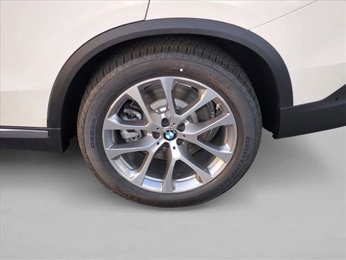New 2026 BMW X5 xDrive50e AWD/4WD image 10