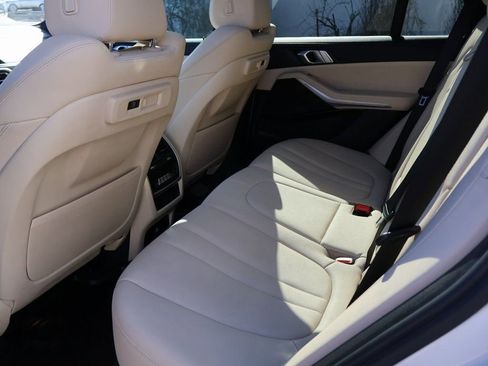 Used 2021 BMW X5 sDrive40i image 25