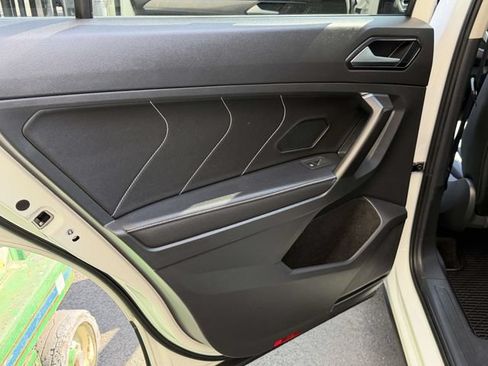 Certified 2023 Volkswagen Tiguan SE AWD/4WD image 12