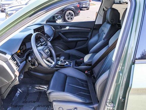 Used 2023 Audi Q5 e Premium Plus w/ Premium Plus Package image 14
