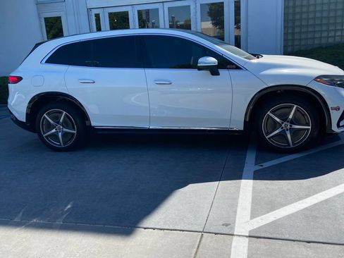 Used 2023 Mercedes-Benz EQS 580 4MATIC SUV image 4