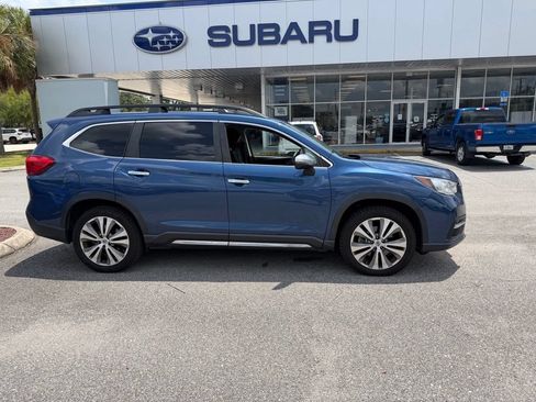 Used 2022 Subaru Ascent Touring AWD/4WD image 2