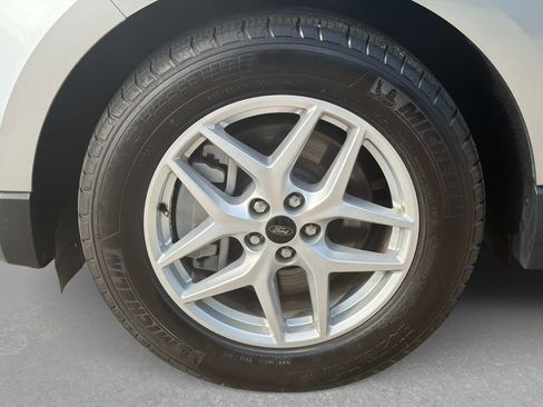 Used 2024 Ford Edge SEL w/ Convenience Package AWD/4WD image 12
