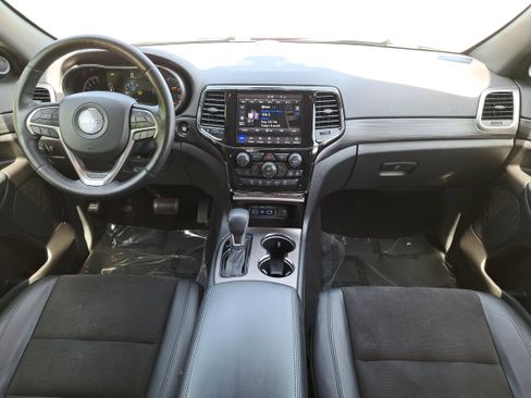 Used 2021 Jeep Grand Cherokee Laredo X AWD/4WD image 9