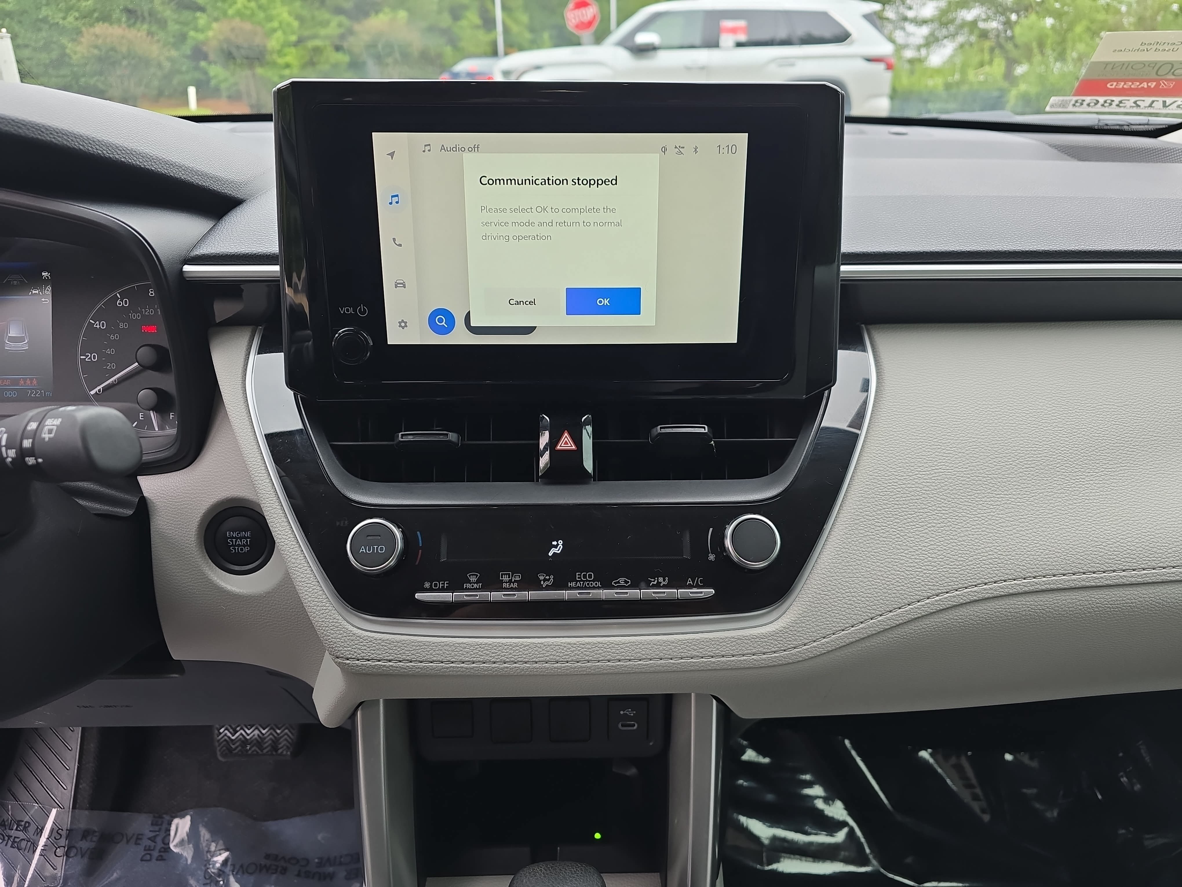 Used 2025 Toyota Corolla Cross LE FWD image 19