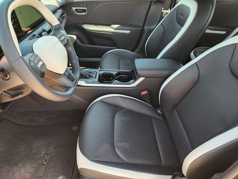 New 2026 Kia K4 GT-Line FWD image 9
