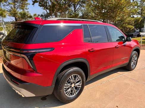New 2026 Chevrolet Traverse LT w/ Driver Confidence Package image 5