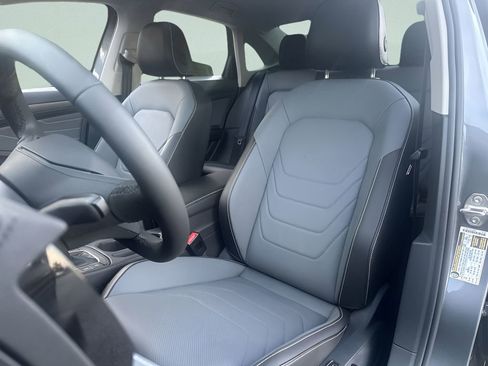 New 2026 Volkswagen Jetta SEL FWD image 11