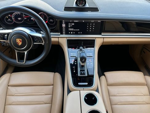 Used 2019 Porsche Panamera RWD image 15