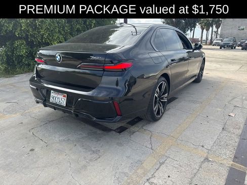 Used 2024 BMW 740i RWD image 5