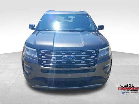 Used 2017 Ford Explorer Limited AWD/4WD image 3