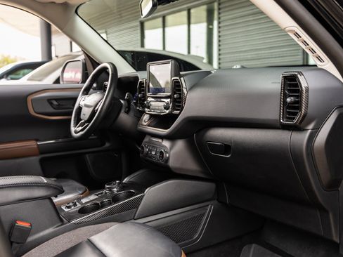 Used 2023 Ford Bronco Sport Outer Banks image 47