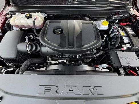 Used 2025 RAM 1500 Big Horn AWD/4WD image 11