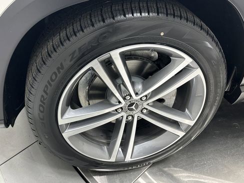 Certified 2021 Mercedes-Benz GLE 350 4MATIC w/ Premium Package image 13