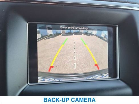 Used 2021 Jeep Grand Cherokee Laredo AWD/4WD image 18