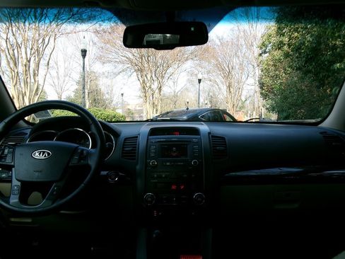 Used 2012 Kia Sorento EX w/ EX V6 Premium Pkg image 21