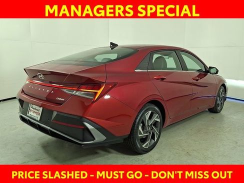 Certified 2024 Hyundai Elantra Limited image 8