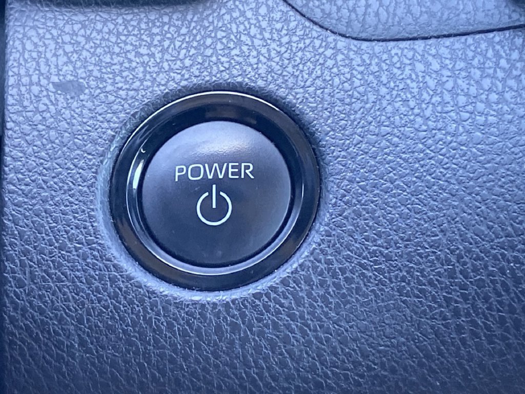 Used 2025 Toyota Camry LE FWD image 12