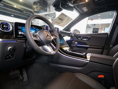 New 2026 Mercedes-Benz GLC 300 4MATIC image 4