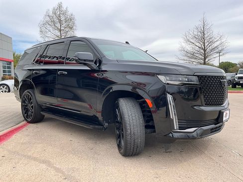 Used 2023 Cadillac Escalade Premium Luxury w/ Performance Package image 5