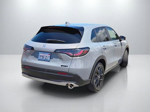 Used 2025 Honda HR-V Sport image 7