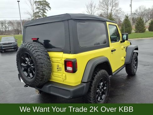 Used 2022 Jeep Wrangler Sport AWD/4WD image 6