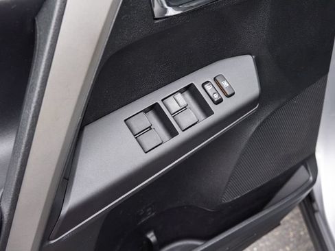 Used 2017 Toyota RAV4 XLE FWD image 9