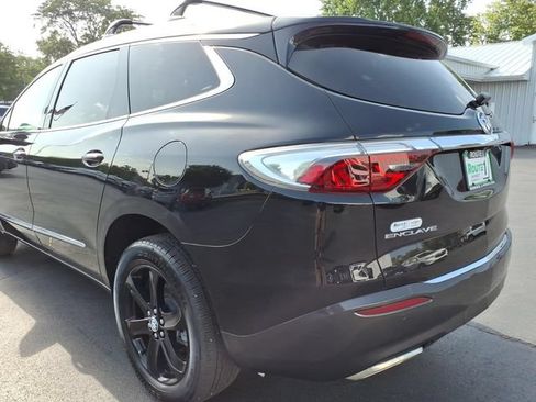 Used 2024 Buick Enclave Essence w/ Experience Buick Package FWD image 8