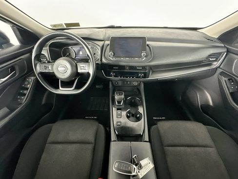Used 2024 Nissan Rogue SV FWD image 10