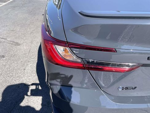 Used 2025 Toyota Camry SE w/ Convenience Package image 20