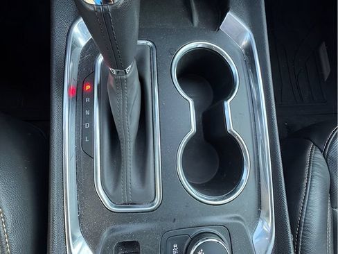 Certified 2020 Chevrolet Traverse Premier w/ Redline Edition FWD image 17