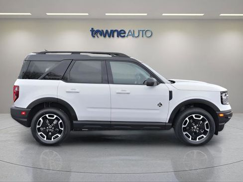 Used 2023 Ford Bronco Sport Outer Banks AWD/4WD image 7