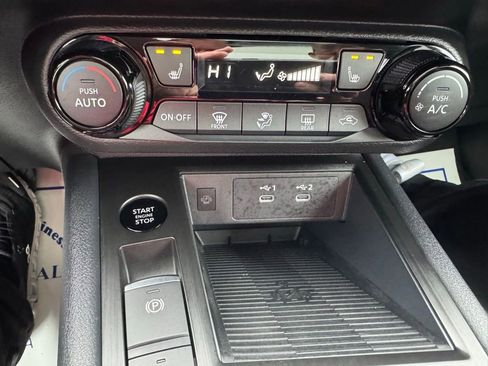 New 2026 Nissan Kicks SV w/ SV Premium Package FWD image 18
