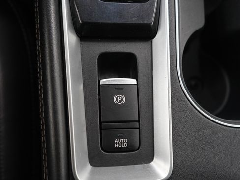 Used 2019 Nissan Altima 2.5 Platinum AWD/4WD image 24