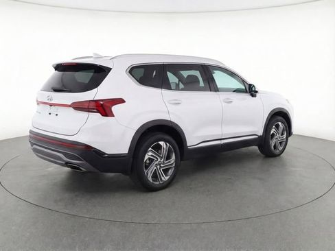 Used 2023 Hyundai Santa Fe SE image 4